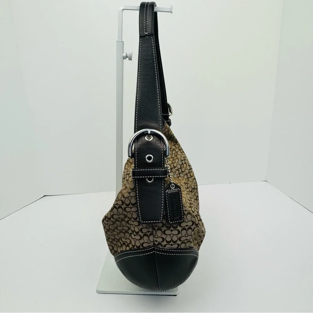 Coach Vintage Signature Soho Hobo Shoulder Bag. Iconic Coach 